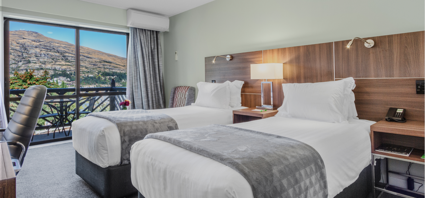 Lakeview Twin Room