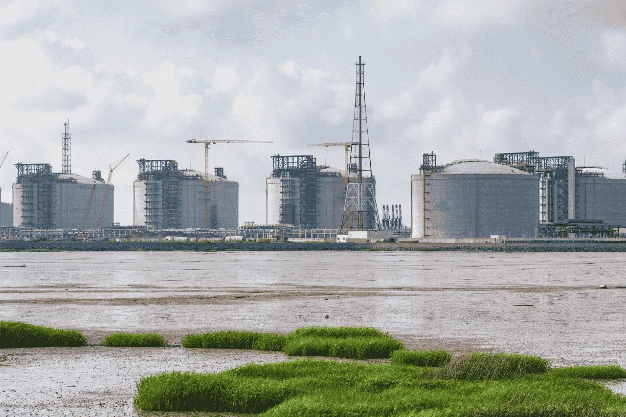 China’s continued LNG inventory drawdowns in April shift spot LNG demand upside to early Q3