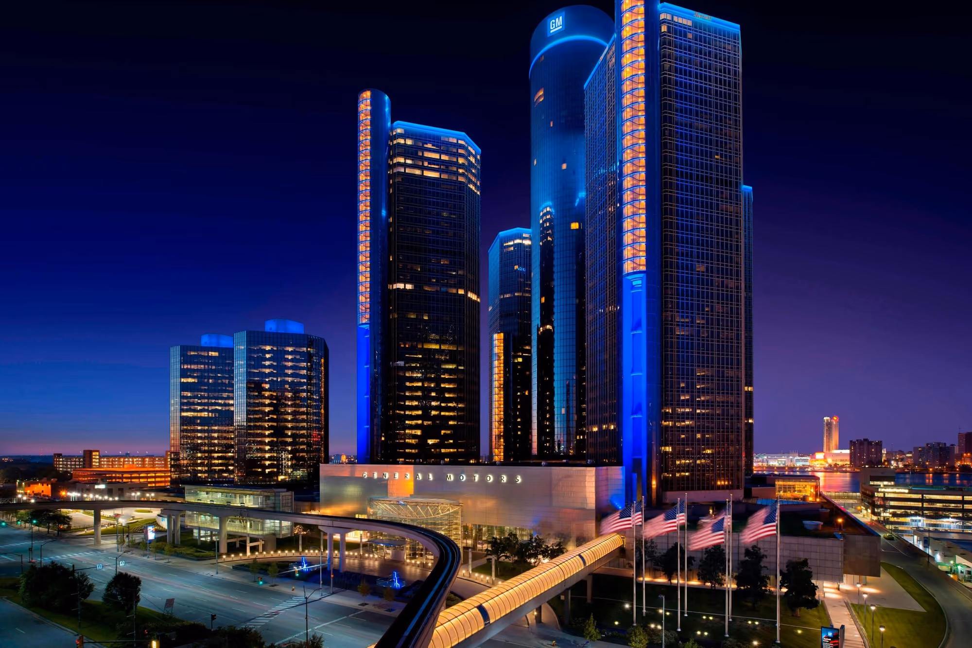 Detroit Marriott at the Renaissance Center in Detroit: Detroit Renaissance Center at Night