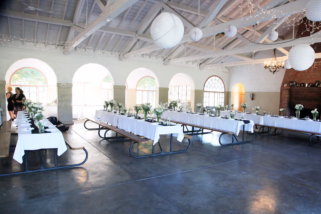 Elmwood Park in Omaha: Elmwood Park Pavilion Event Setup