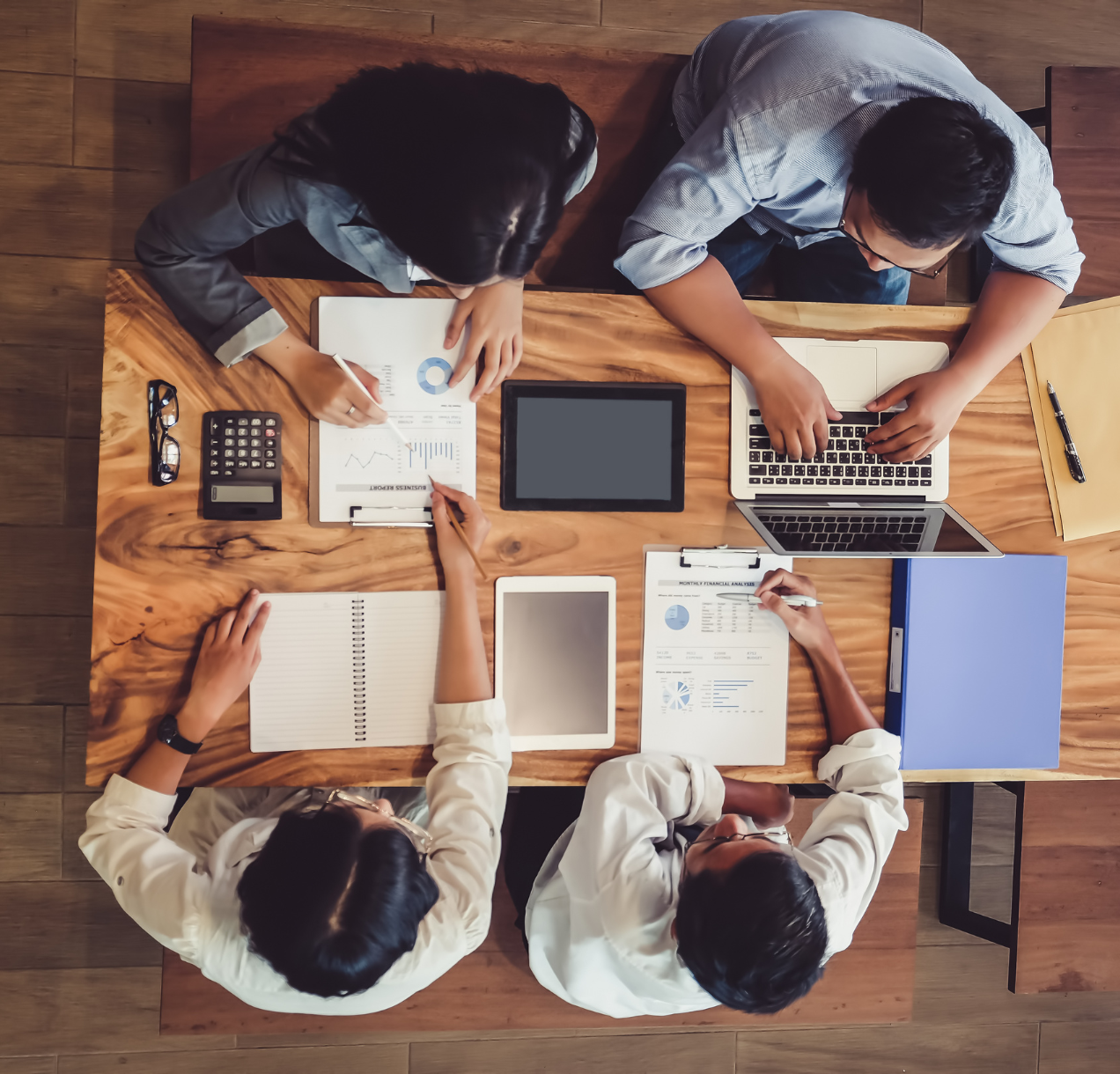 How Industry Frontrunners Stay Ahead Through Consulting