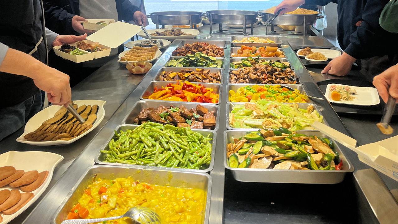 The vegan and vegetarian buffets found across the city were one of my most surprisingly enjoyable culinary discoveries of the month. You either pay by weight or for a set number of items, picking from a range of well-dressed vegetable and soy-based dishes. Ordinarily, a selection of cabbage and tofu would be of little interest to me, but these exceeded all expectations.