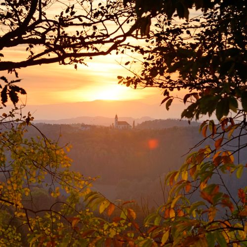 Sonnenuntergang in Feldbach. Lava Inn bietet nicht nur ein Ambiente im Business Hotel