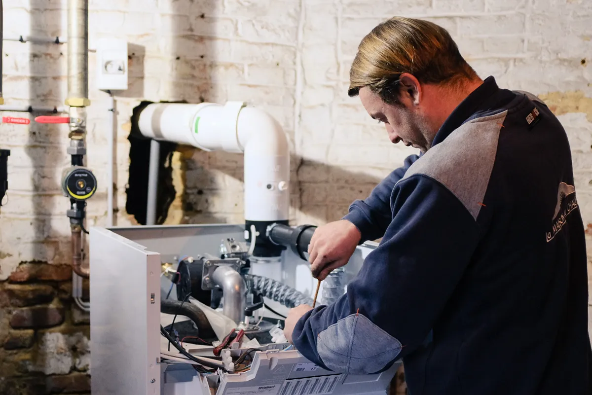 fiche metier technicien maintenance cvc chauffage ventilation climatisation