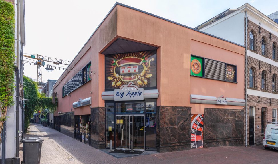 Duizelsteeg 22-24 in Arnhem, de voormalige Big Apple