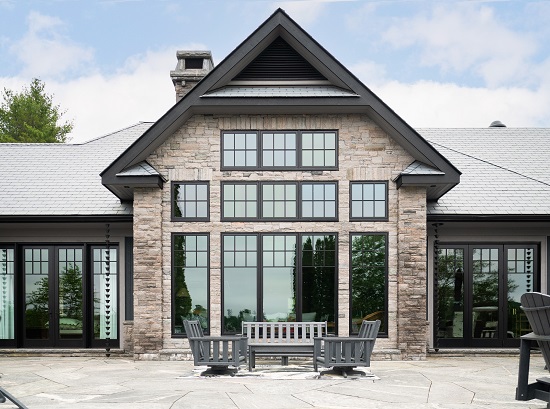 Traditional Cottage in Muskoka