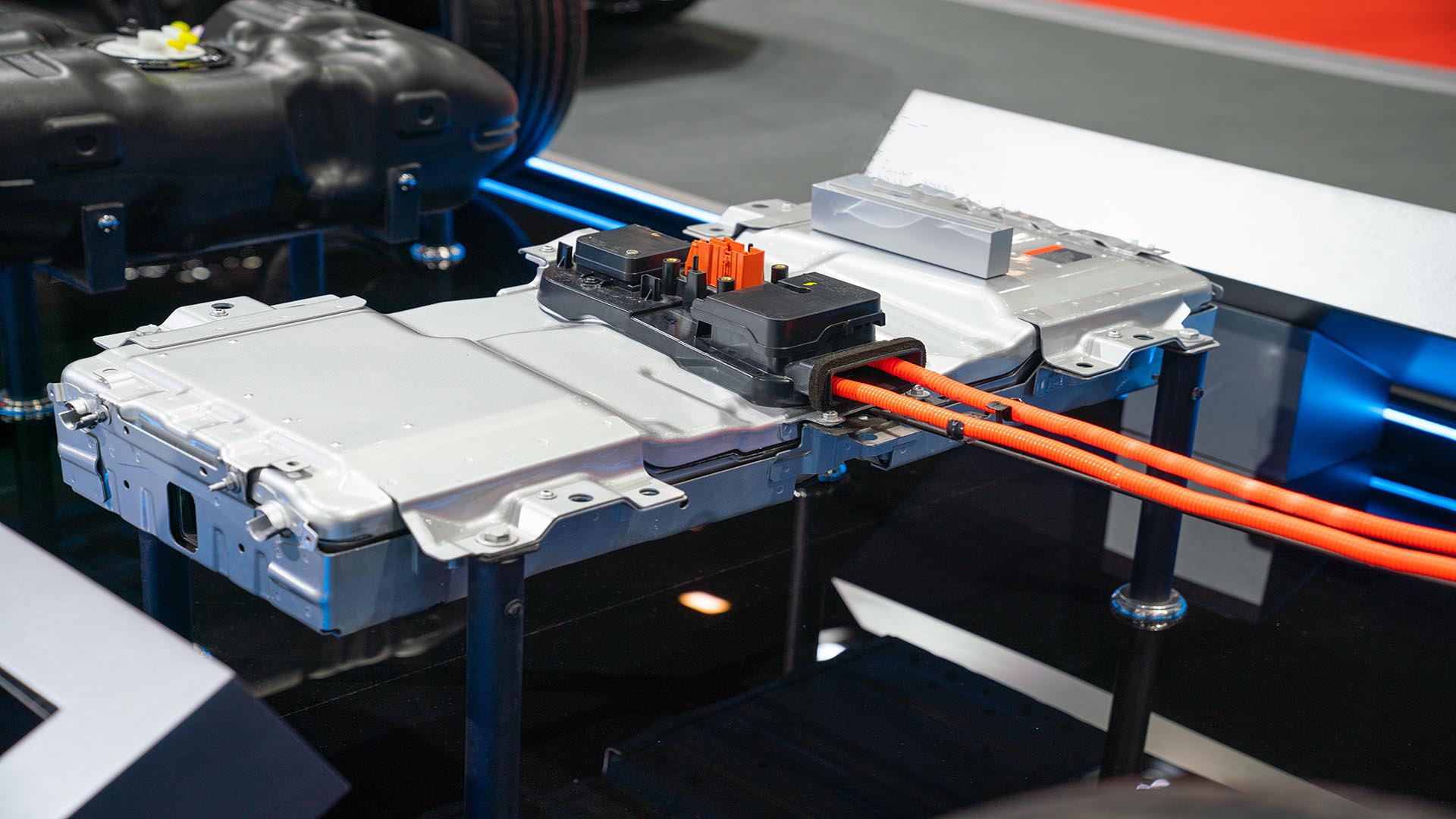 Electric car lithium battery pack and power connections