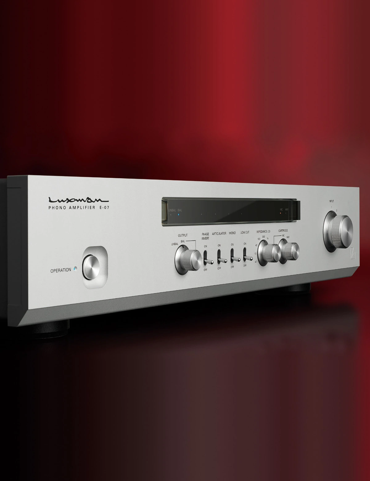 Luxman E-07 phono amplifier