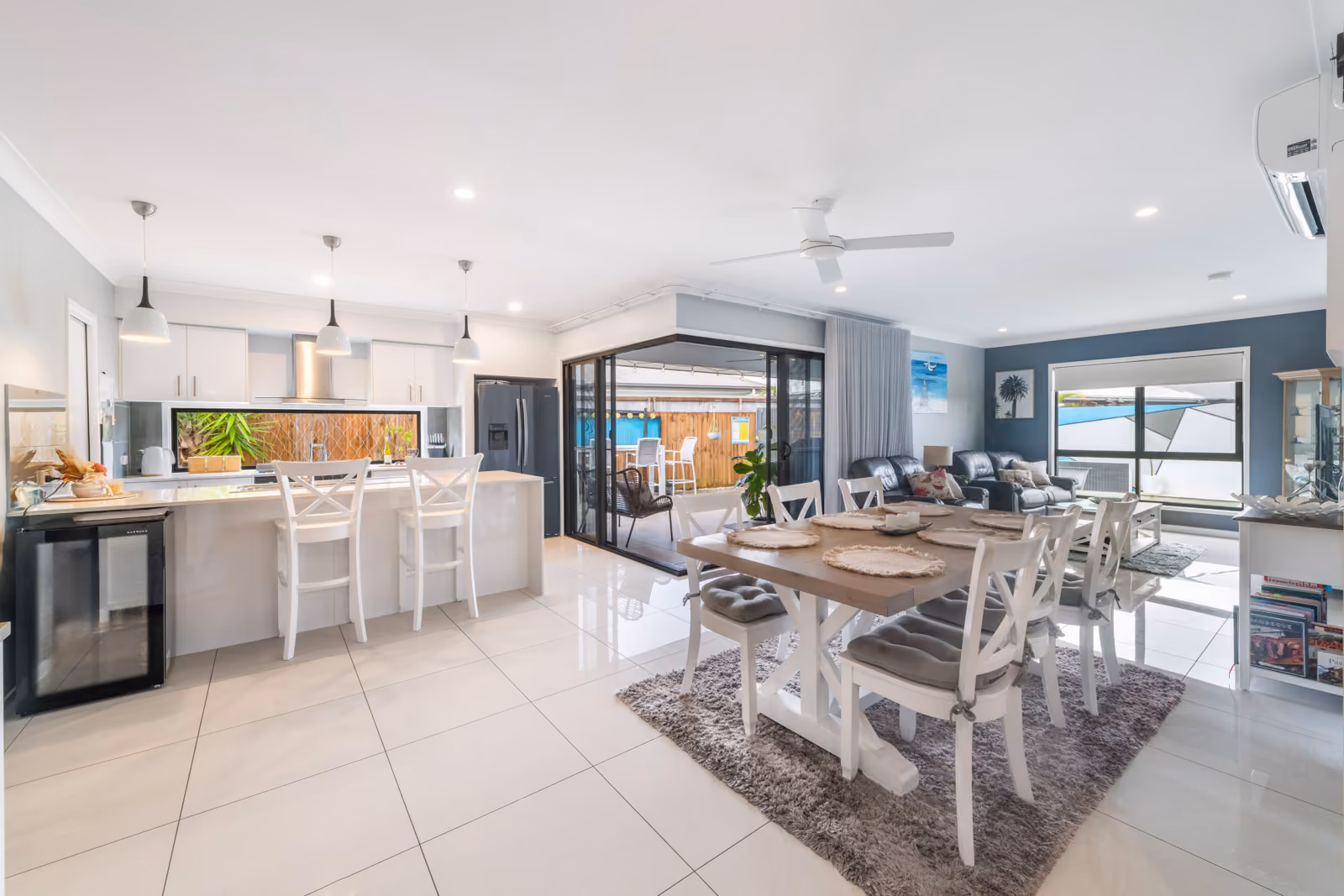 Built in 2016, it's perfect for those looking for space, style and functionality. Centrally located and close to amenities, it offers a resort-inspired lifestyle.