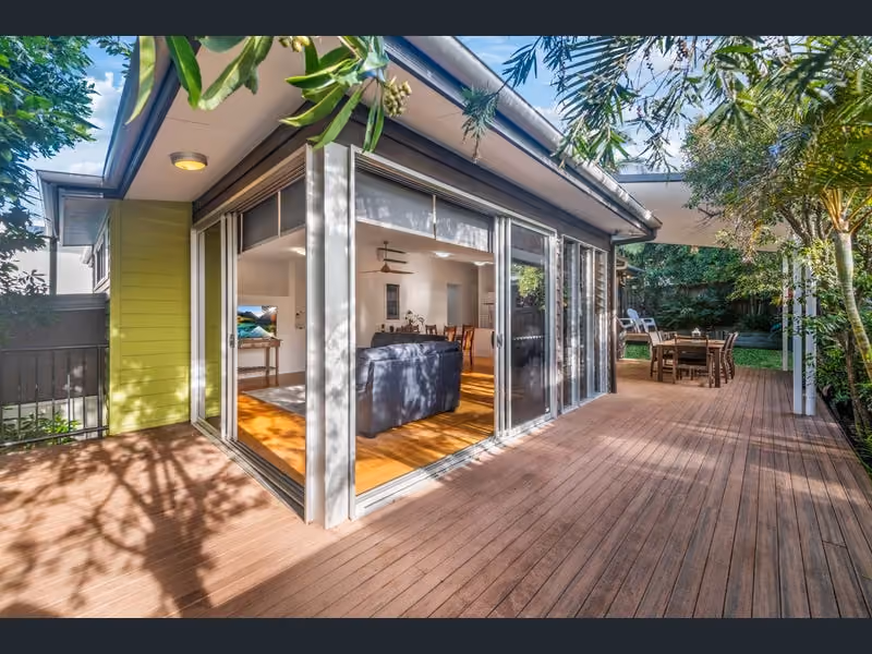 Nestled within the prestigious Ridges Estate, 204 The Avenue, Peregian Springs, stands as a testament to modern elegance and eco-friendly design. This stunning ex-display home is a sanctuary of natural light and open spaces, where warmth, style, and functionality intertwine effortlessly.