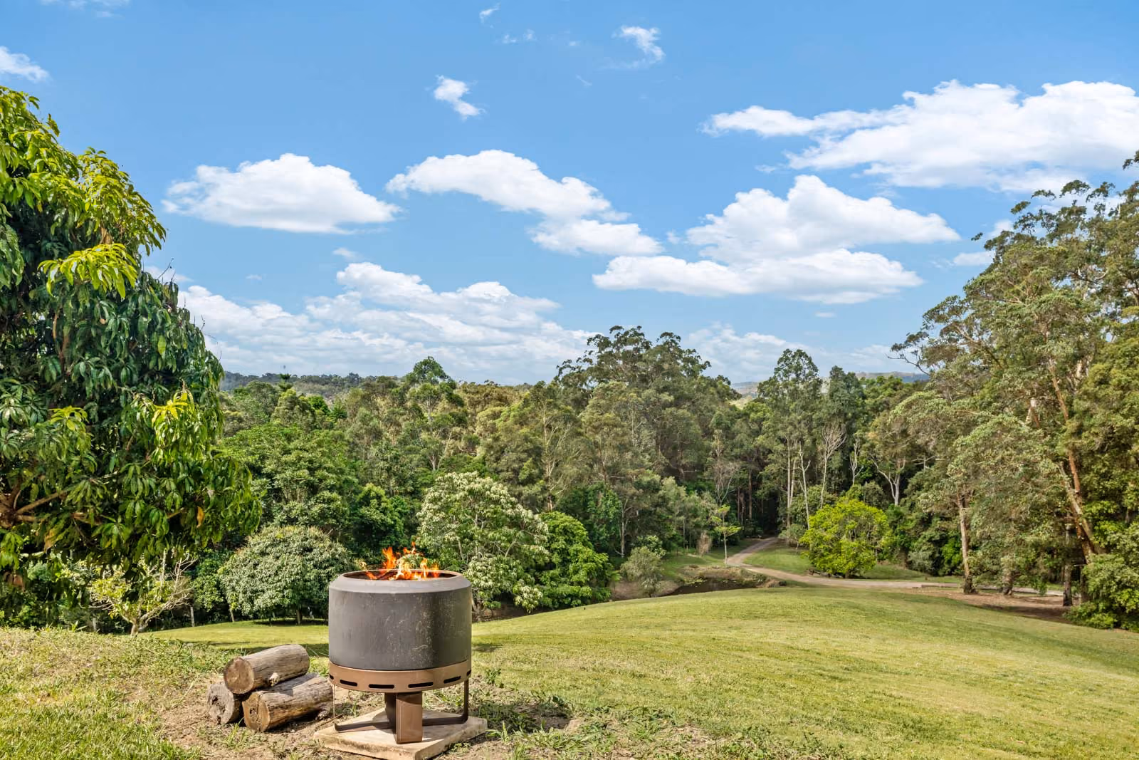 Noble Estate is thrilled to present a truly rare opportunity on the Sunshine Coast. Welcome to 130 Highlands Road, a sprawling 21-acre property offering an abundance of features and possibilities to create a unique lifestyle acreage retreat.
