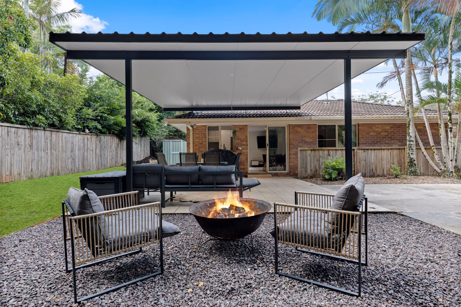 Welcome to this charming 3-bedroom home, perfectly positioned on a generous 808 sqm block that backs onto serene bushland and a park, offering unparalleled privacy. 