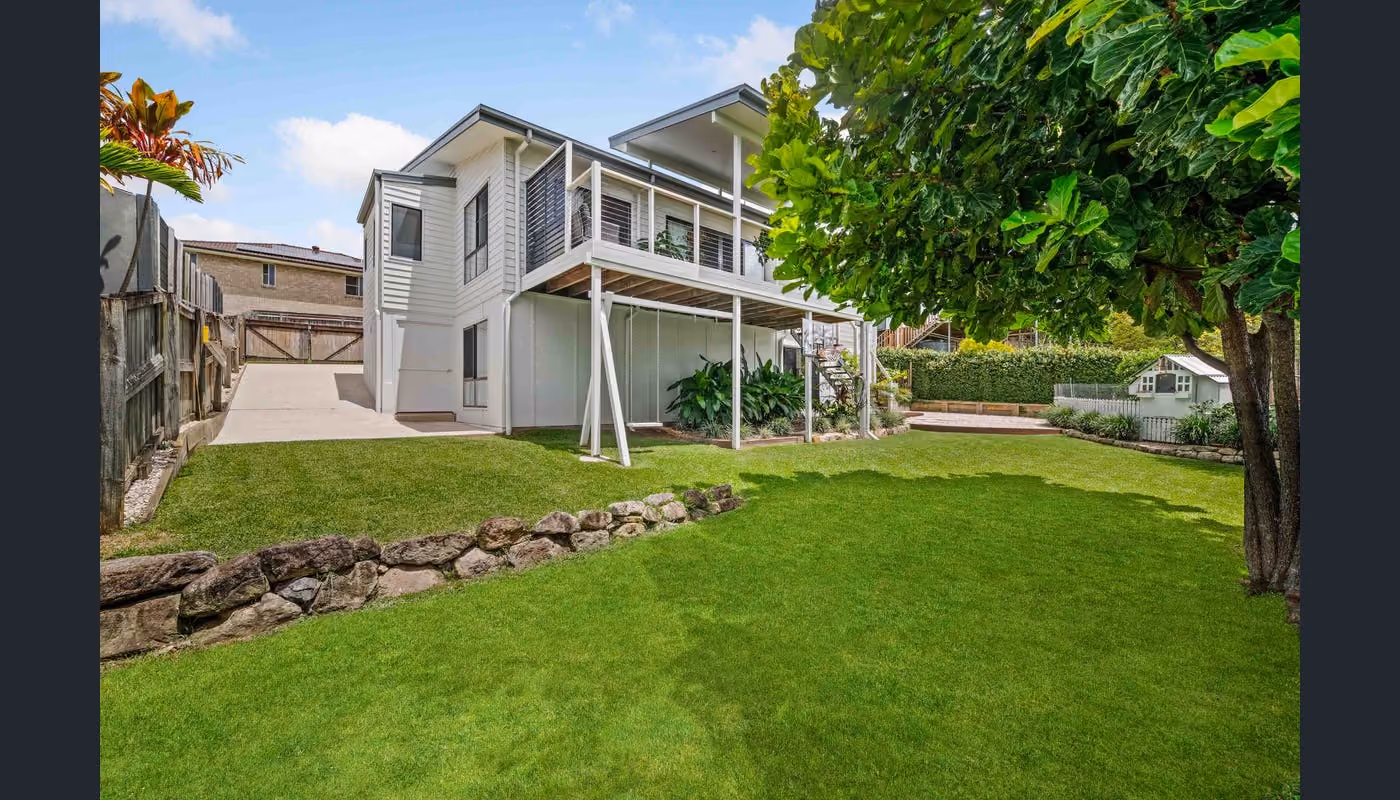Tucked away at the end of a quiet no-through road, 27 Moss Day Place, Burnside, is a beautifully renovated 4-bedroom, 2.5-bathroom home offering multiple living areas and a layout designed for both functionality and elegance. Elevated to take advantage of its northeast aspect, this home enjoys abundant natural light, cooling breezes, and picturesque views.
