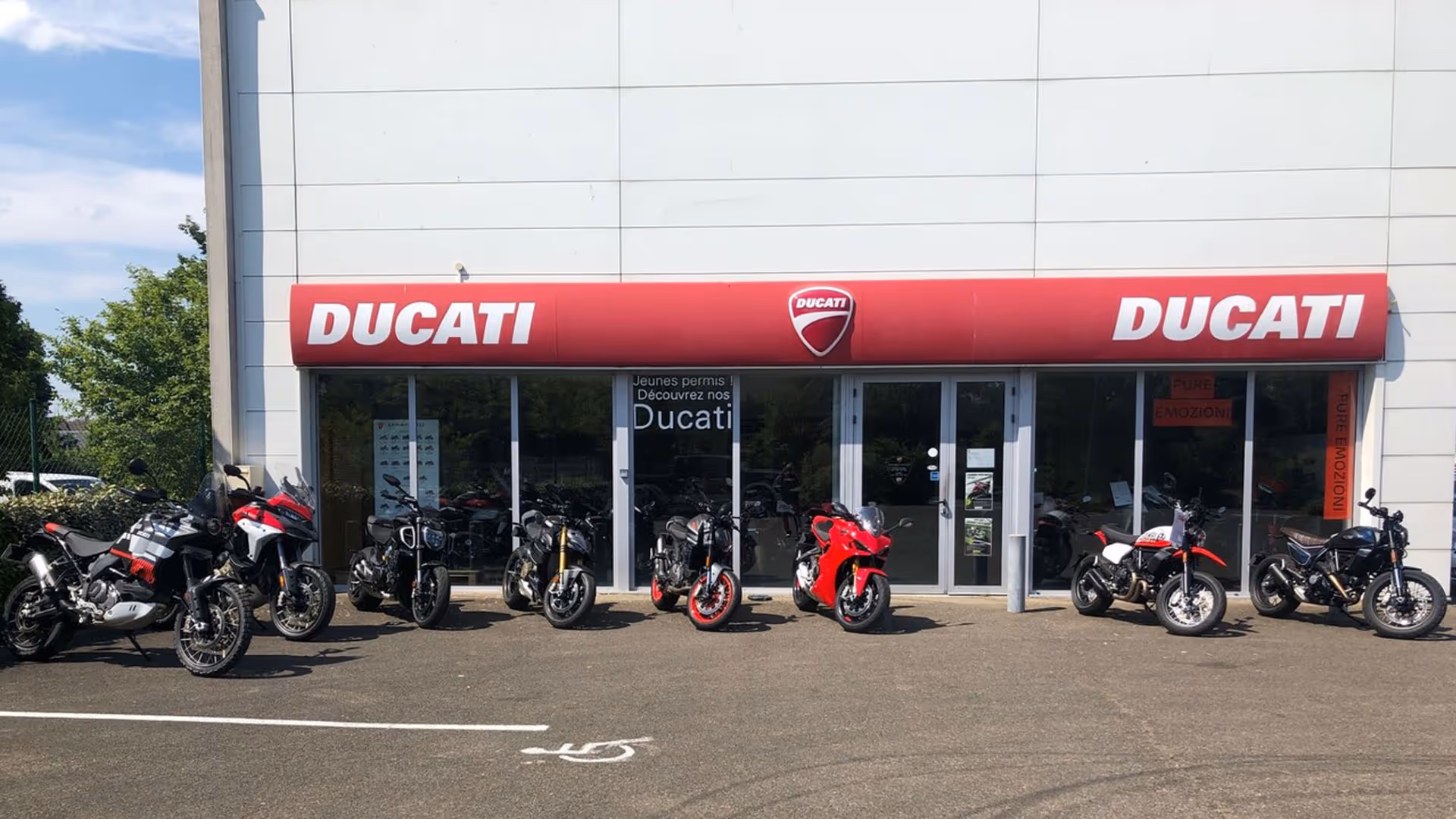 BPM Motorbike - Ducati Tours