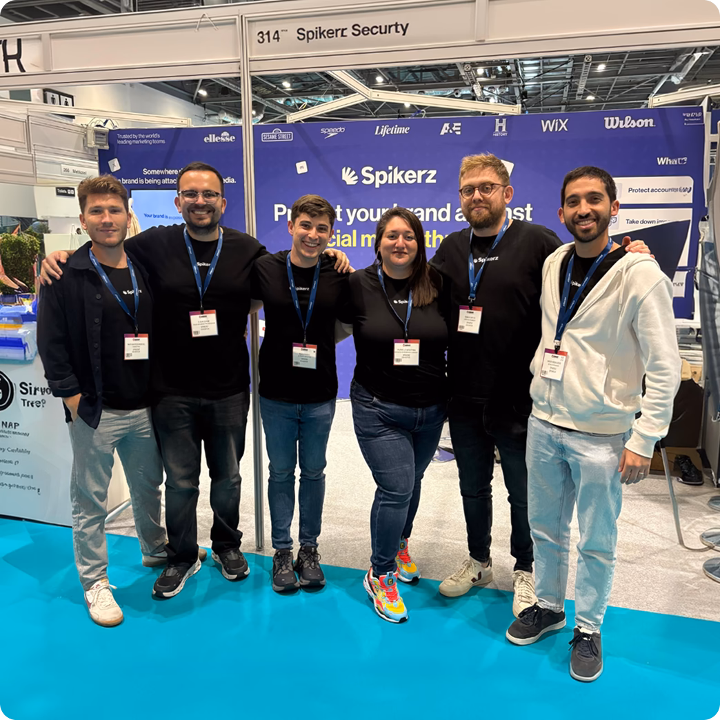 Six Spikerz team members together at a trade show