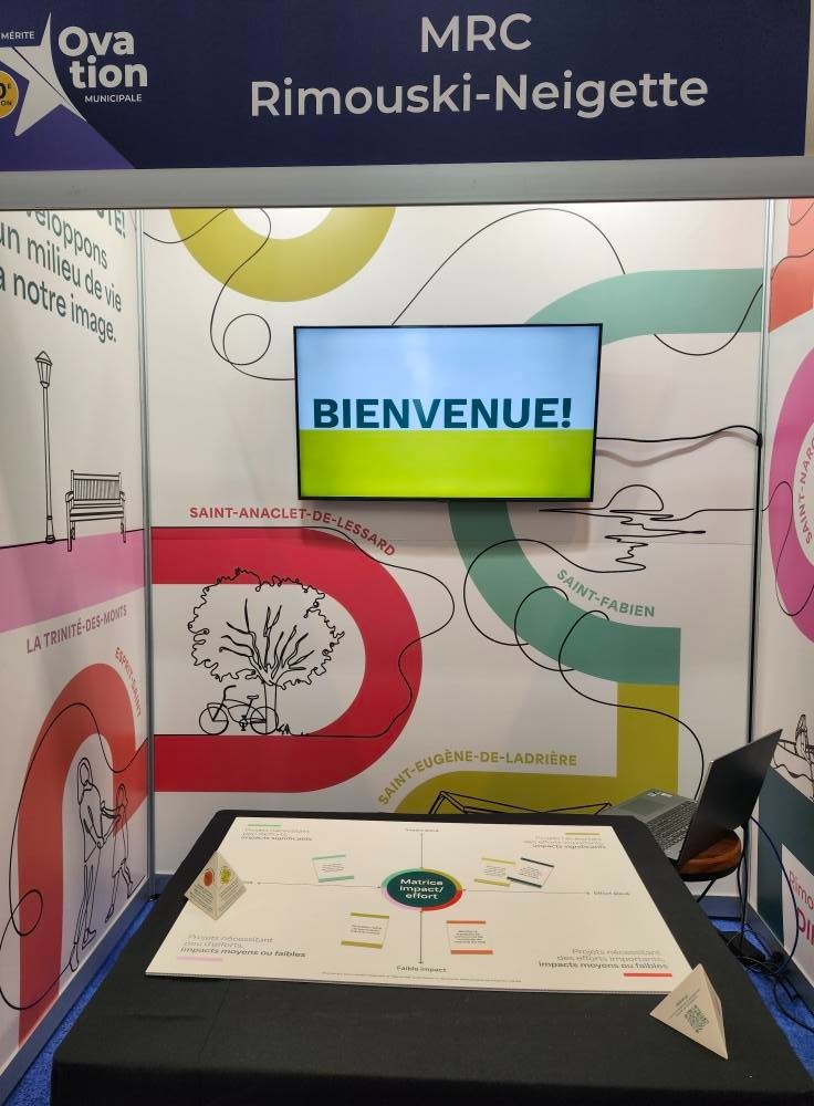 Kiosque aux couleurs vives, en aplats, mettant en valeur un design épuré et accueillant.