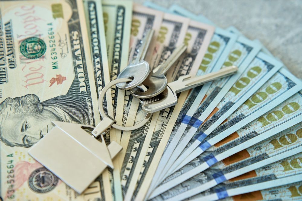 Cash-for-keys concept represents an apartment lease buyout offer