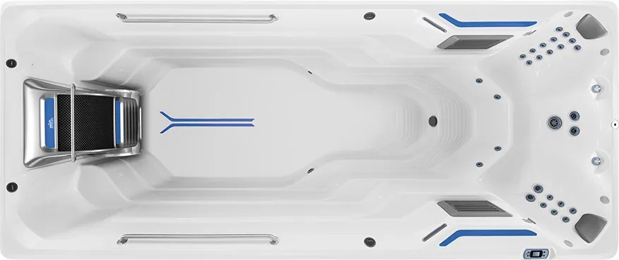 E700