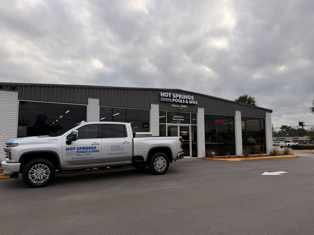 Charleston Pool Builder & Hot Tubs | Hot Springs Pools & Spas