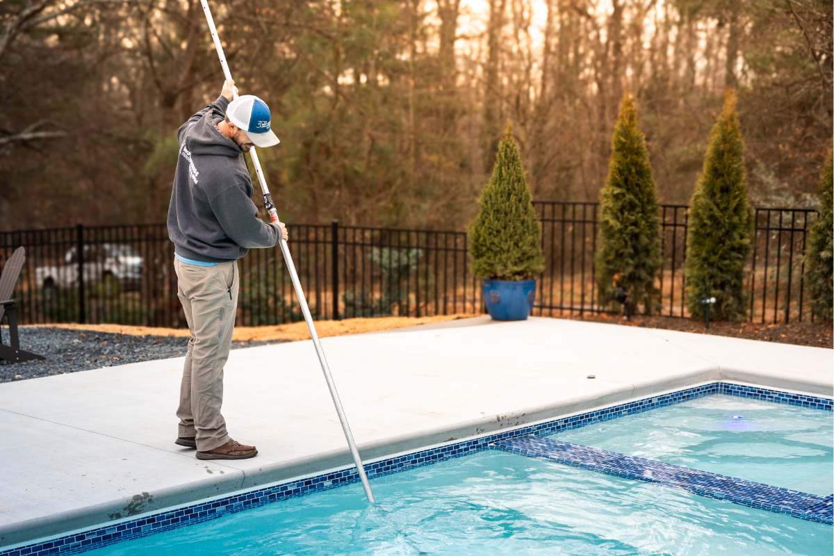 Pool Maintenance: A Comprehensive Guide to Caring for Your Pool 2024