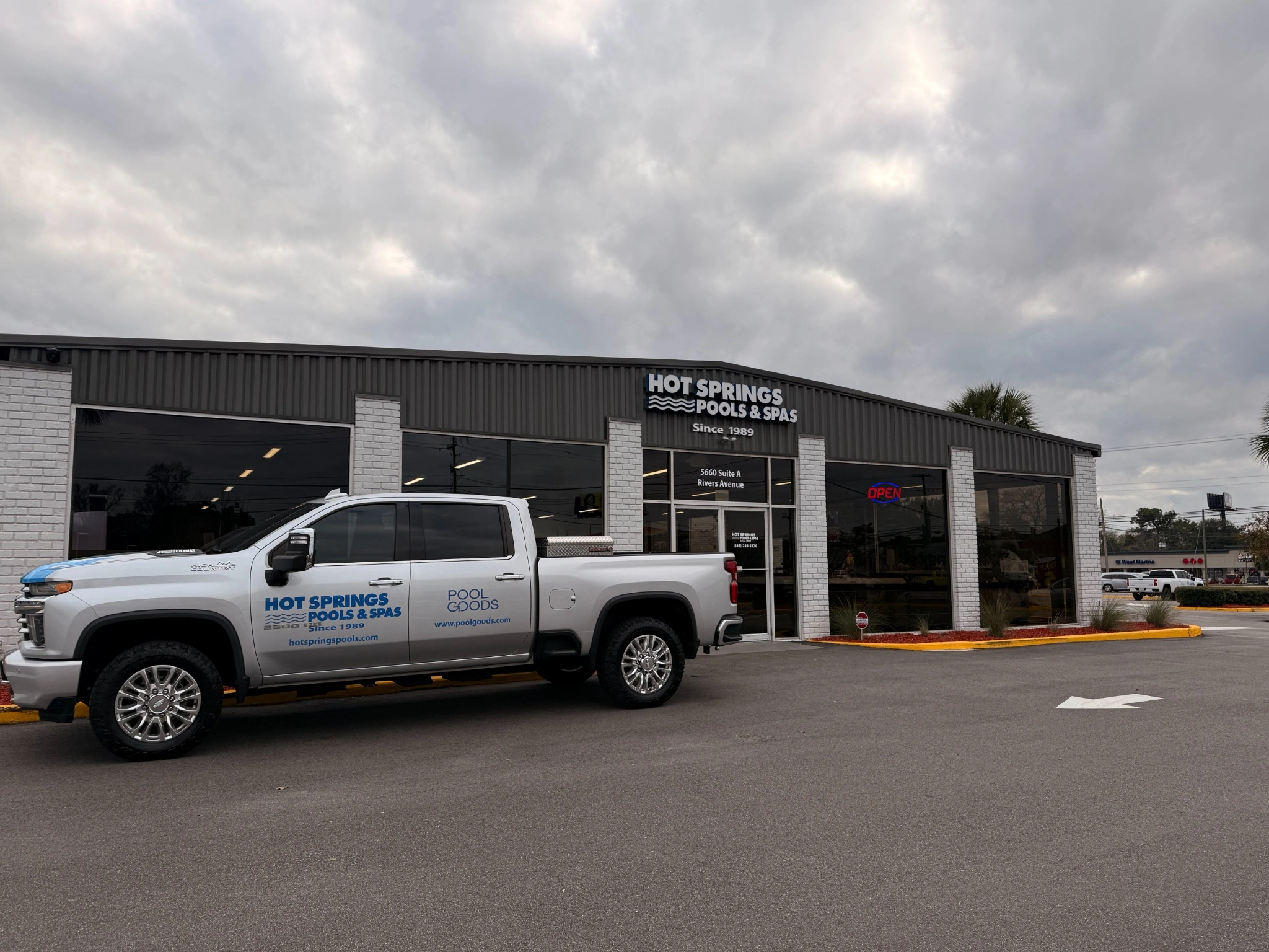 Hot Springs Pools & Spas North Charleston Showroom Exterior