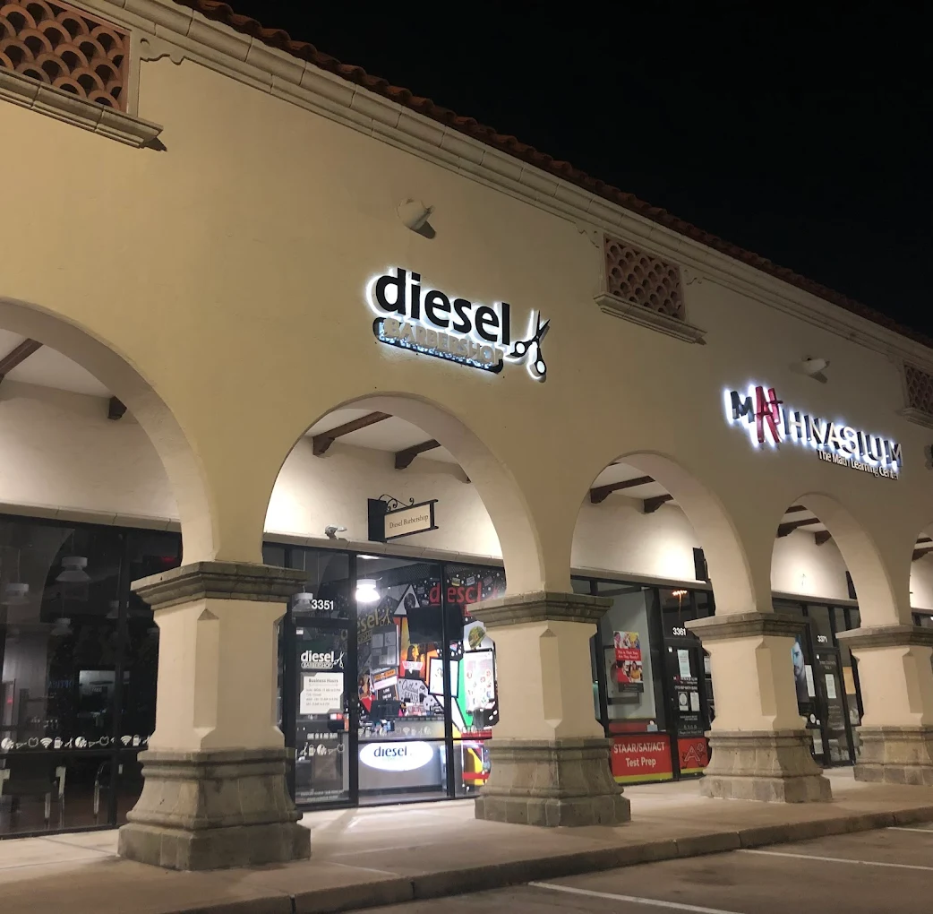 Looking for the Best Barbershop in Houston University West? Visit Diesel!