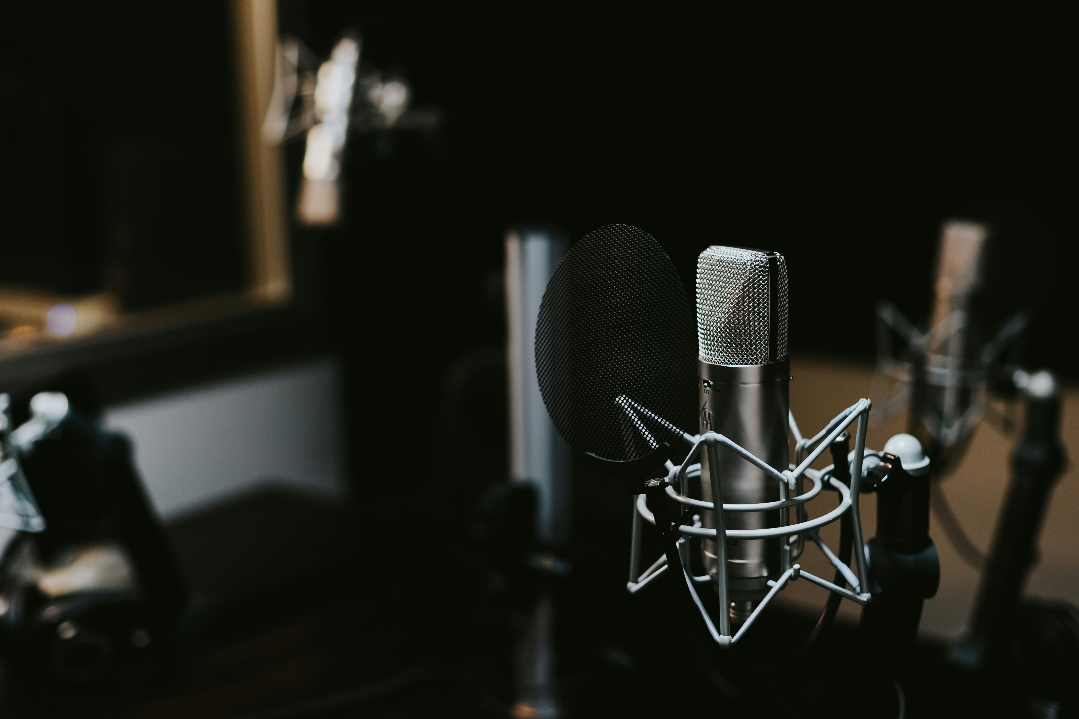 Digital Audio Werbung: Podcast- und Streaming-Ads im B2B-Performance-Marketing