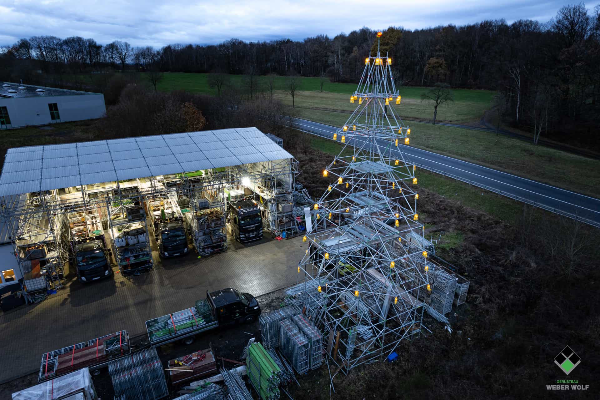 Weber Wolf Gerüstbau, Modulgerüst im EInsatz am Zentrallager in 53567 Buchholz.