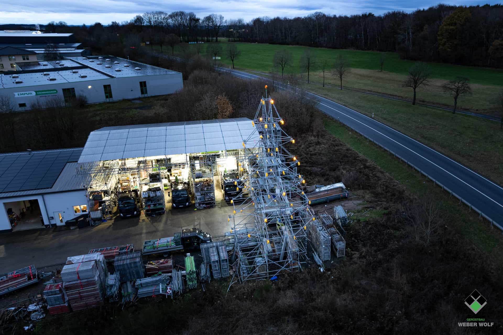 Luftaufnahme vom Zentrallager des Weber Wolf Gerüstbau in 53567 Buchholz.