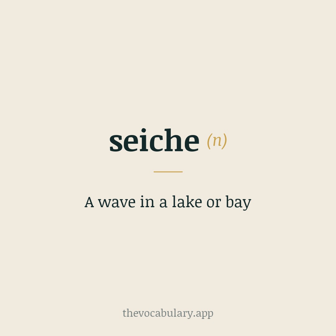 A wave in a lake or bay — From French.