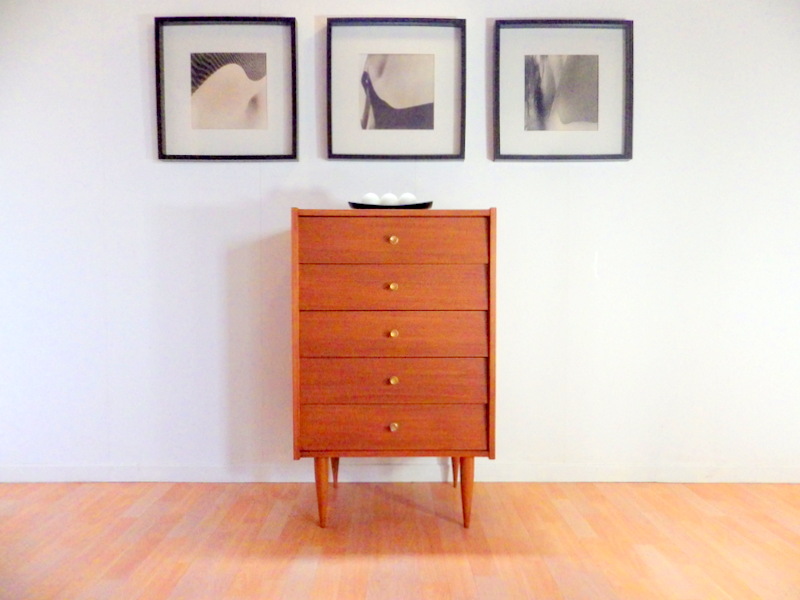 Commode vintage