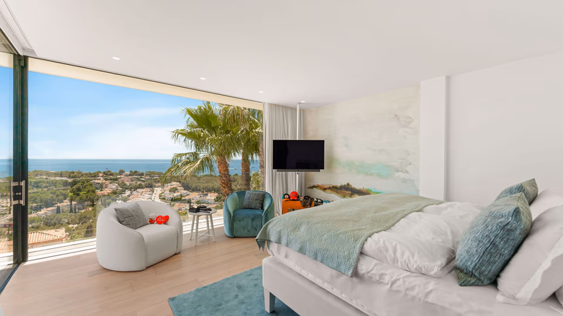 Master Suite mit Blick aufs Meer.