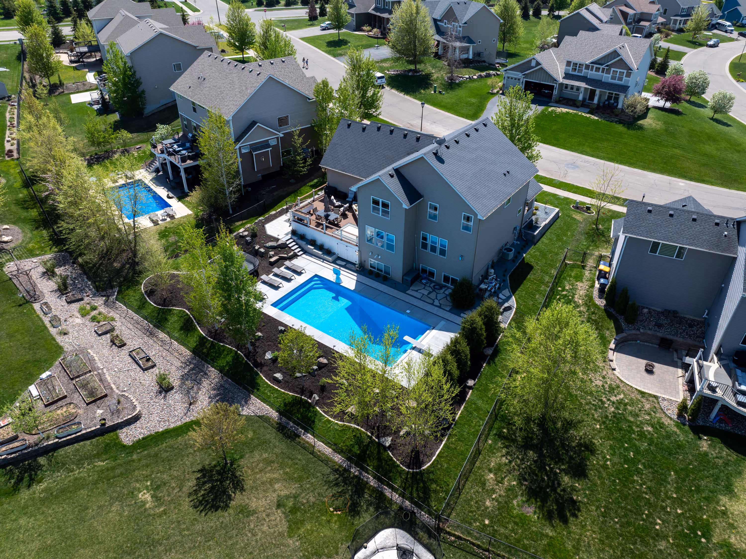 Best Rosemount MN Swimming Pool Installation Contractor - Plan Pools & The best Pool Builders in Rosemount Minnesota