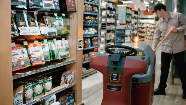 Autonomer Robotereinsatz weitet sich auf Tageszeiten aus, da Einzelhändler sich auf neue Reinigungsanforderungen einstellen