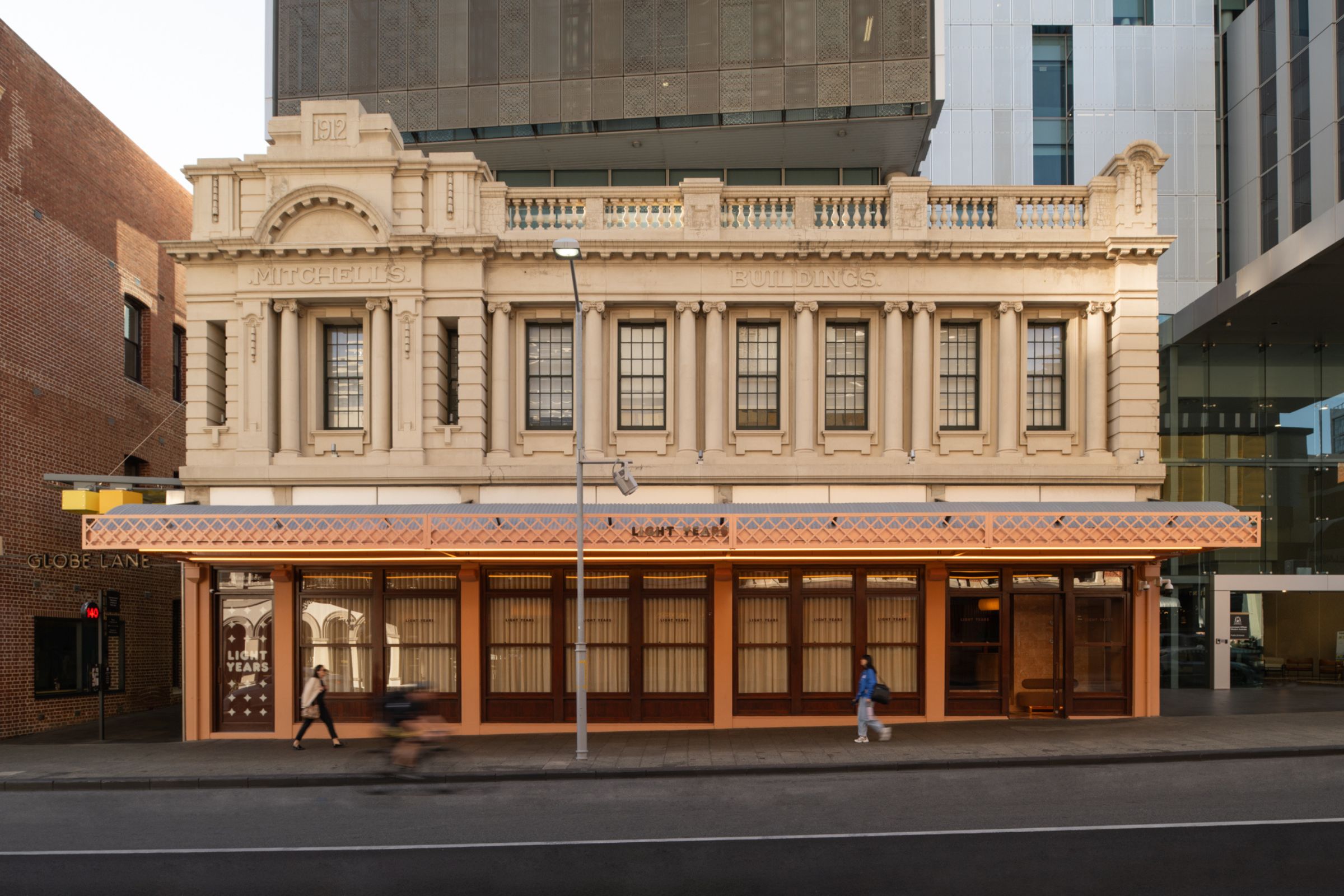 PERTH, CLASS DISMISSED. LUNCH IS CALLING.