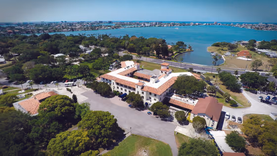 Admiral Farragut Academy