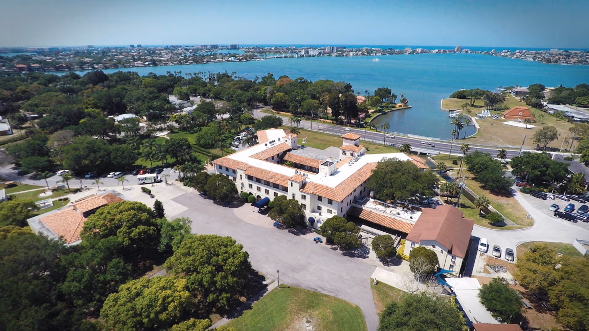 Admiral Farragut Academy