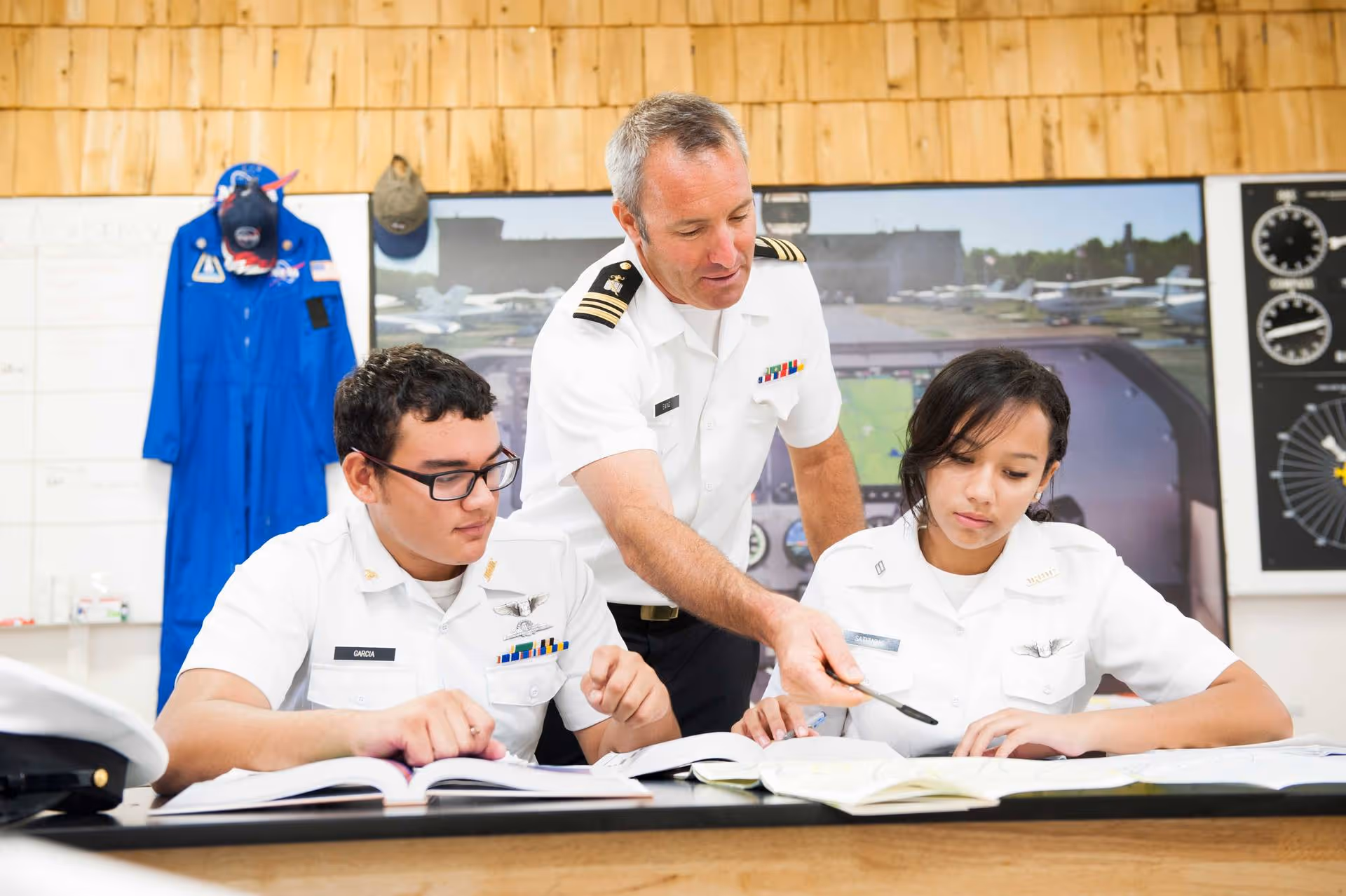 Admiral Farragut Academy