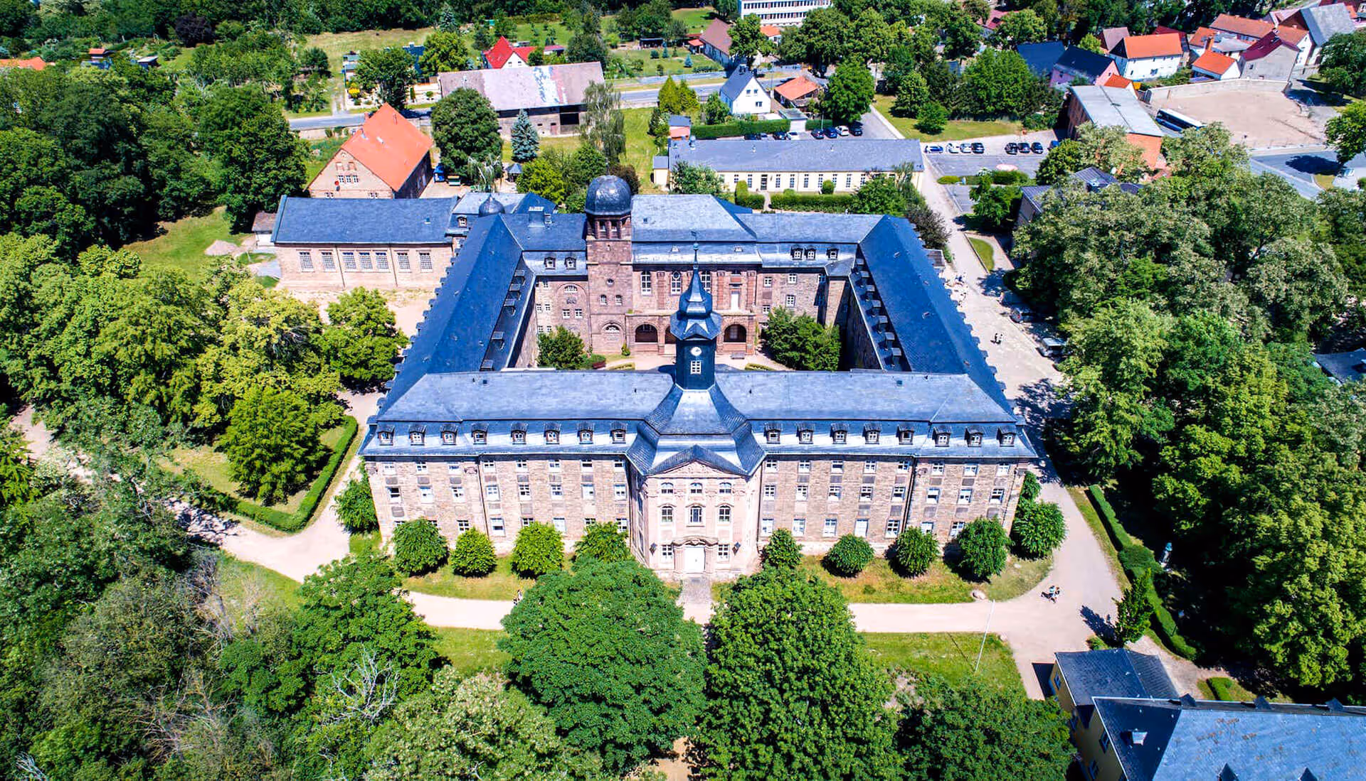 Internat-Gymnasium-Klosterschule-Rossleben-Luftbild.jpeg