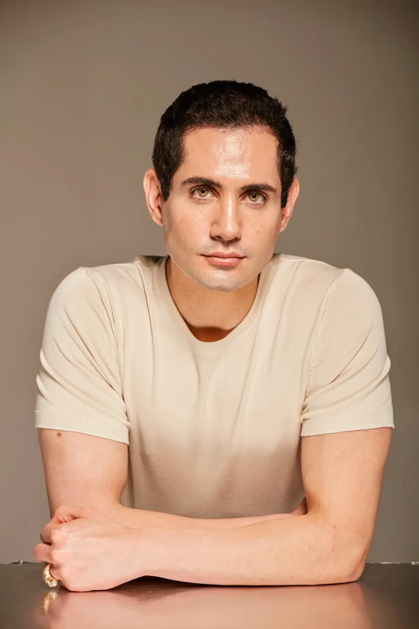 Frank Elaridi is a 4-time Emmy-Award-Winning Journalist