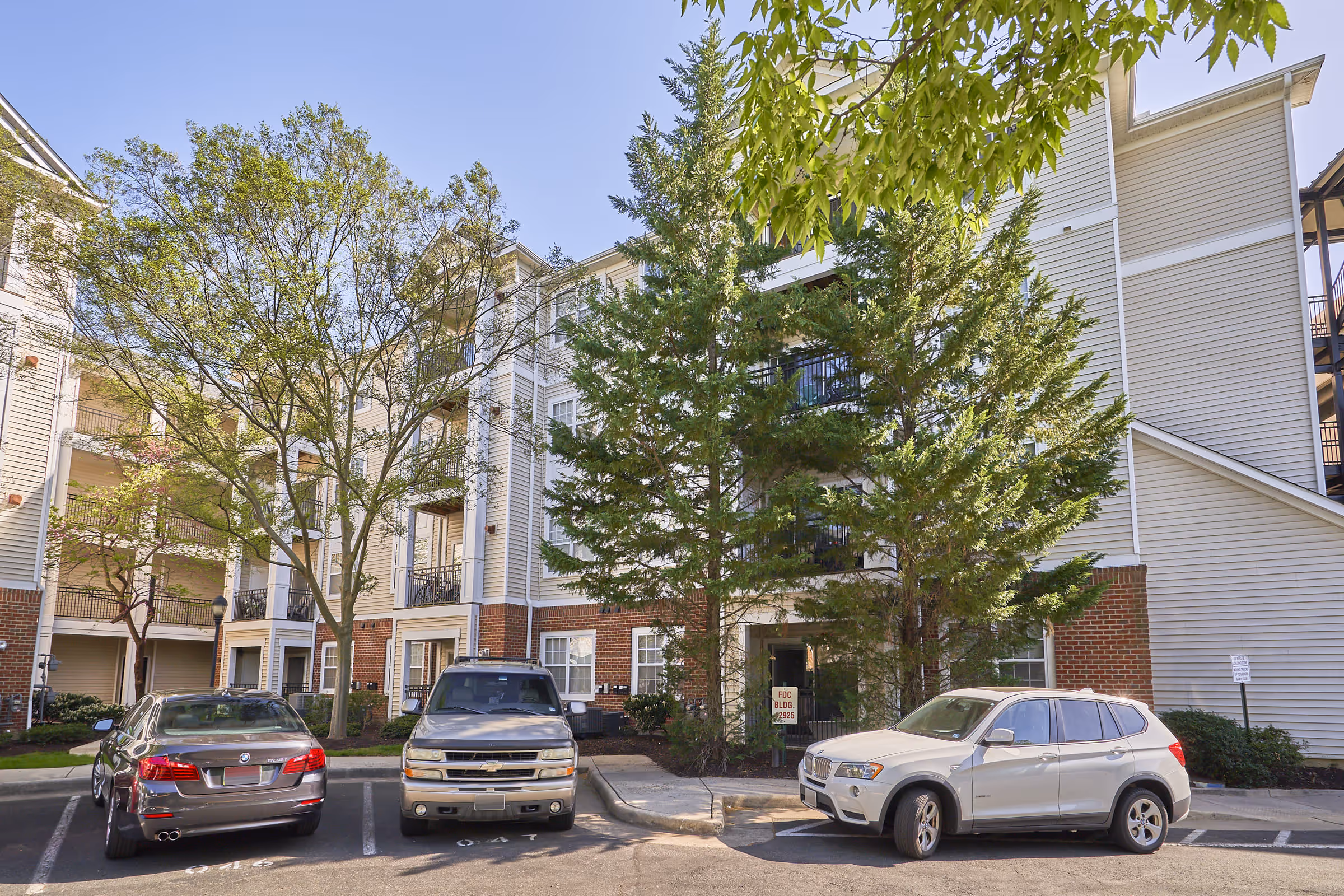 12925 Centre Park Cir #402, Herndon, VA 20171