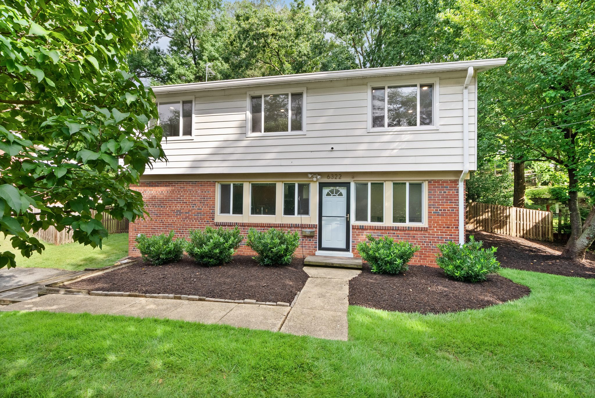6322 Bren Mar Dr, Alexandria, VA 22312