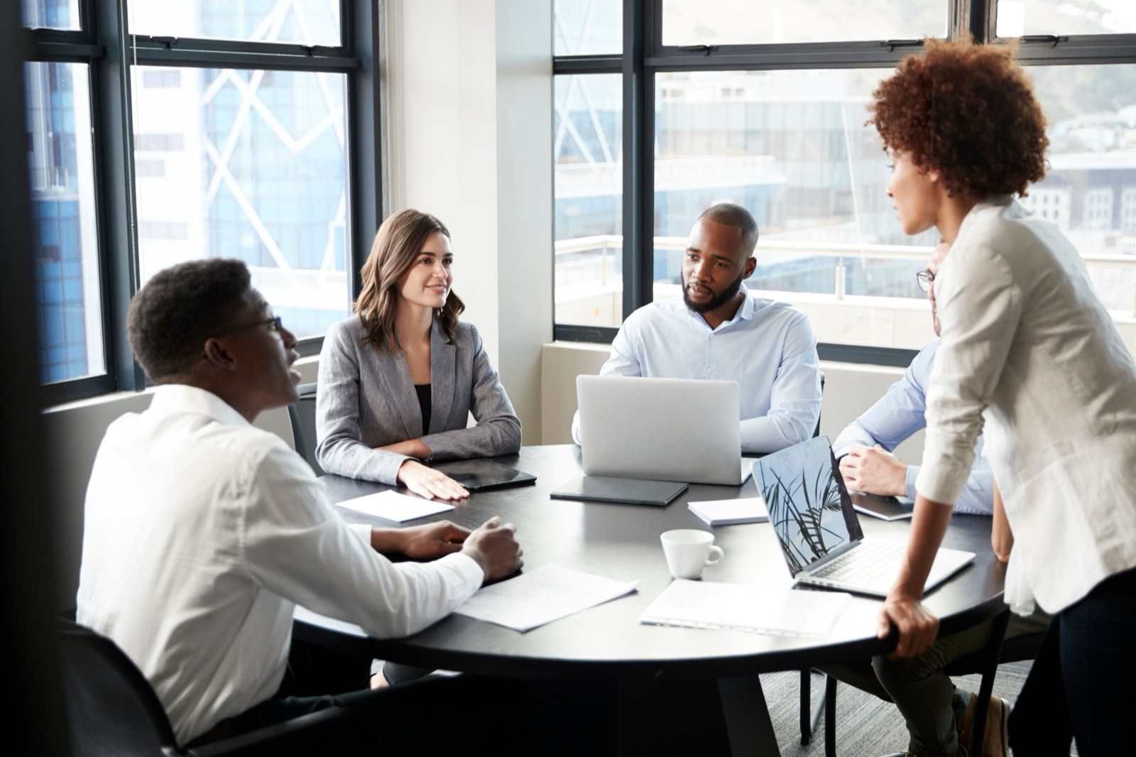 Comment aligner des équipes partagées *avant de lancer l'IA* ?