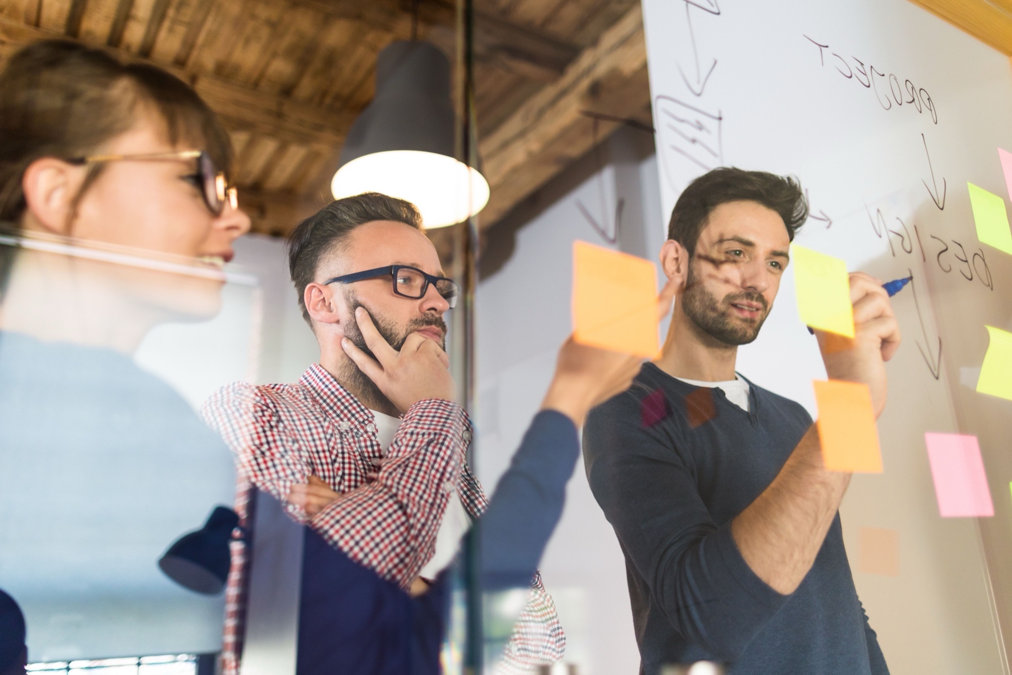 Comment résorber un backlog de dossiers *sans recruter* ?