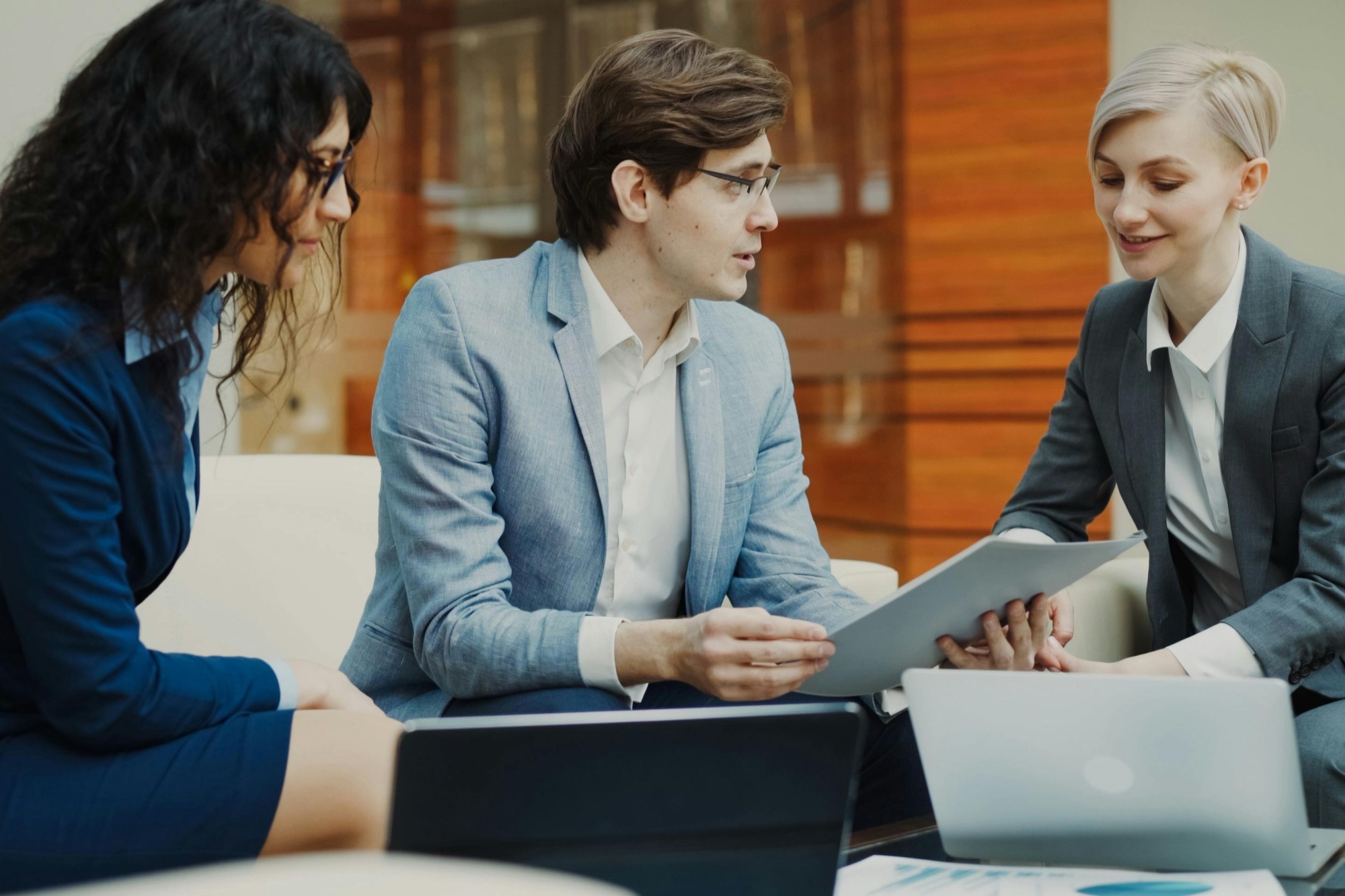 Et si vos managers décidaient *avec les chiffres plutôt qu'à l'habitude* ?