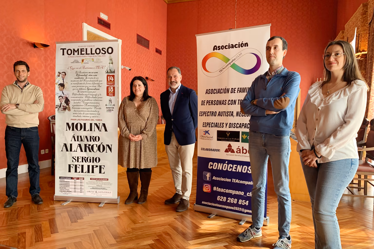 Inés Losa, Luis Antonio Perales, Ángel Luis Ortiz, Ángel Sevilla y Rocío Valentín en el Ayuntamiento