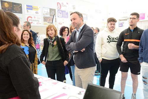Javier Navarro en uno de los stands que se puede visitar en la feria.