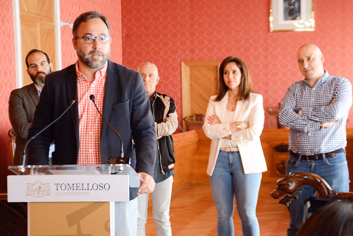Momento de la presentación del I Torneo "Ciudad de Tomelloso" de fútbol femenino alevín