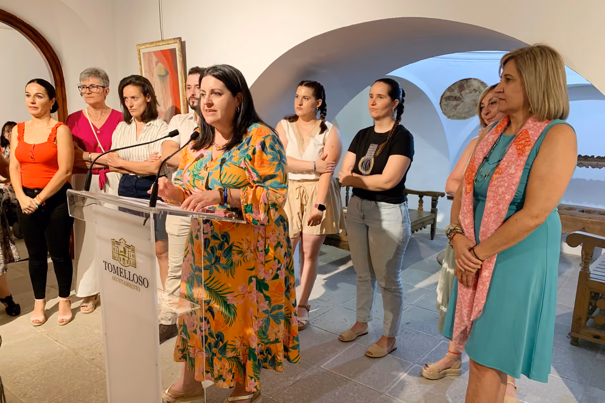 La concejala clausura el curso de la UP 2023/2024