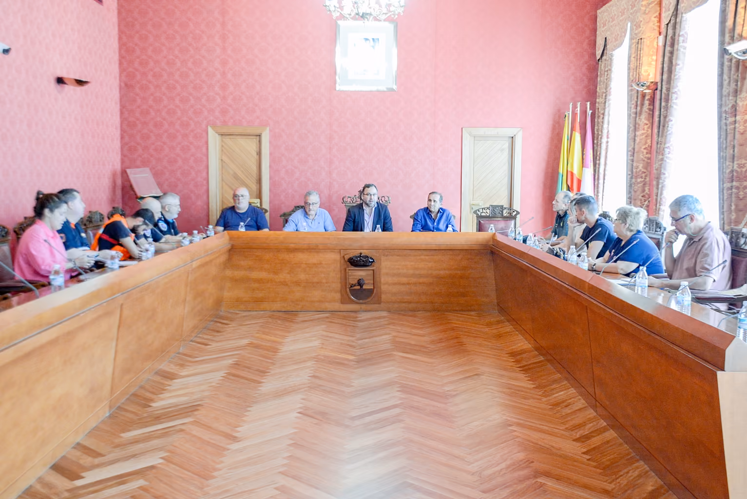 La Junta Local de Seguridad celebrada en el salón de plenos del Ayuntamiento